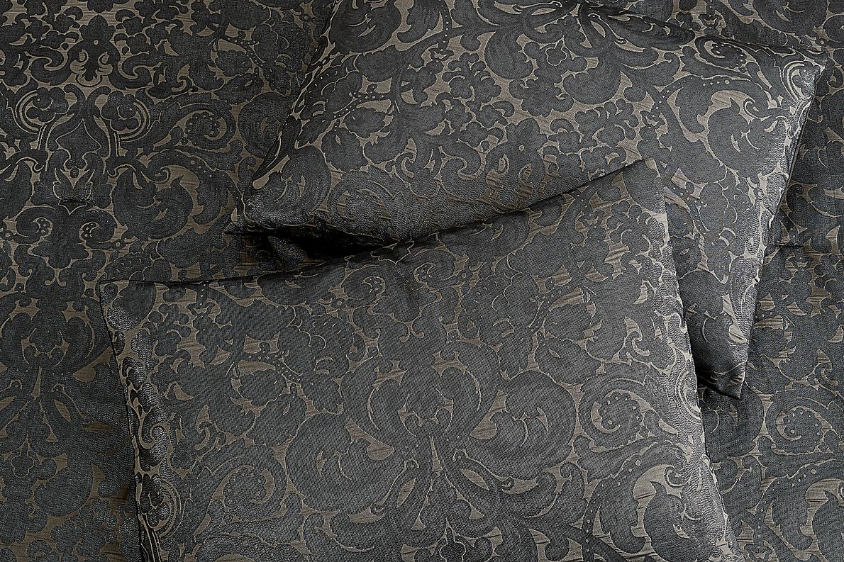 Meried Black 10 Pc King Comforter Set