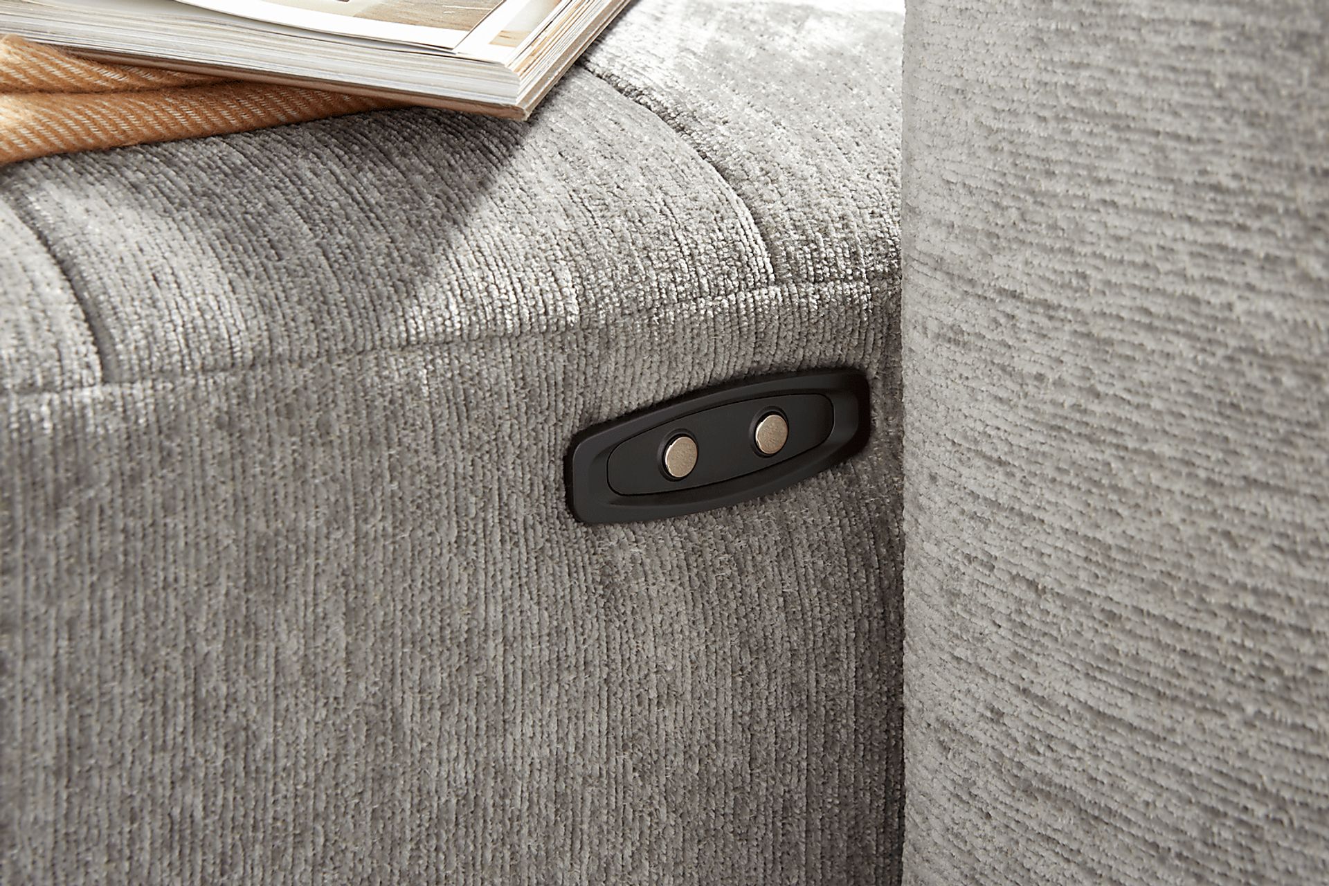 Meriwether Gray 3 Pc Power Slider Sectional - Image 3