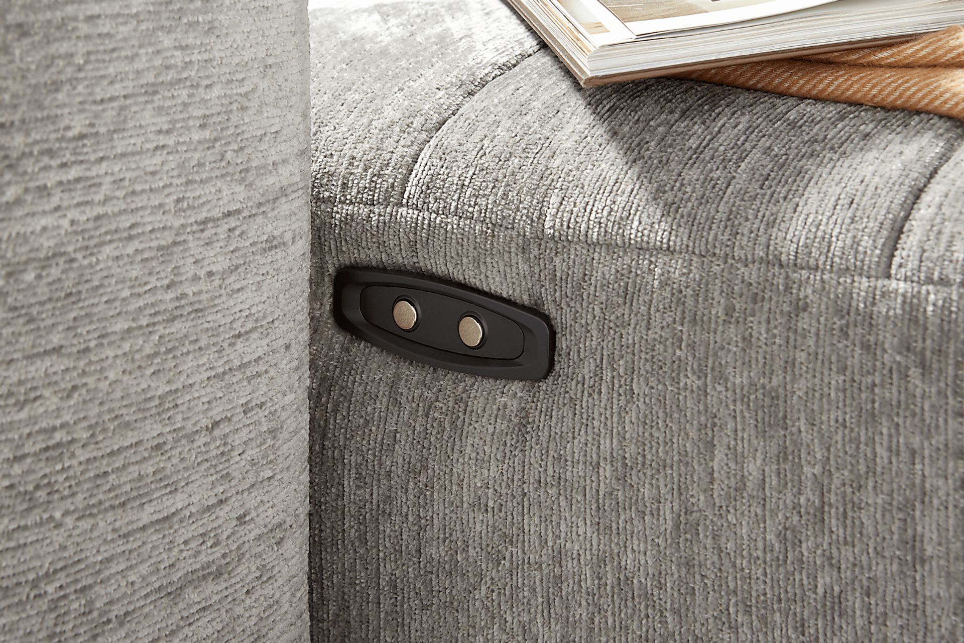 Meriwether Gray 6 Pc Power Slider Sectional - Image 5