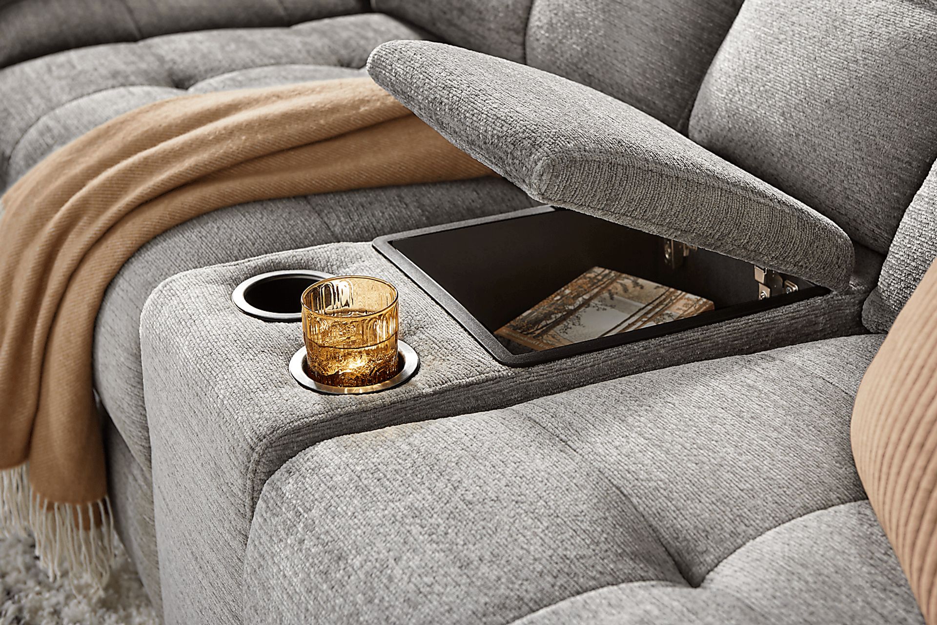 Meriwether Gray 7 Pc Power Slider Sectional - Image 8