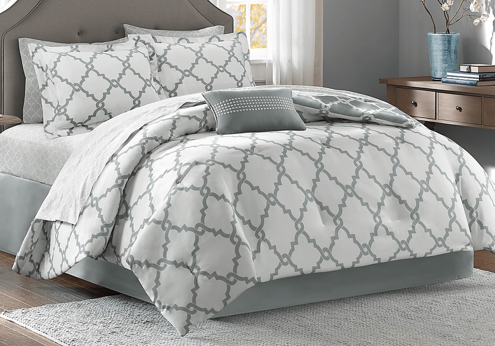 Merritt Gray 9 Pc Queen Comforter Set - Image 2
