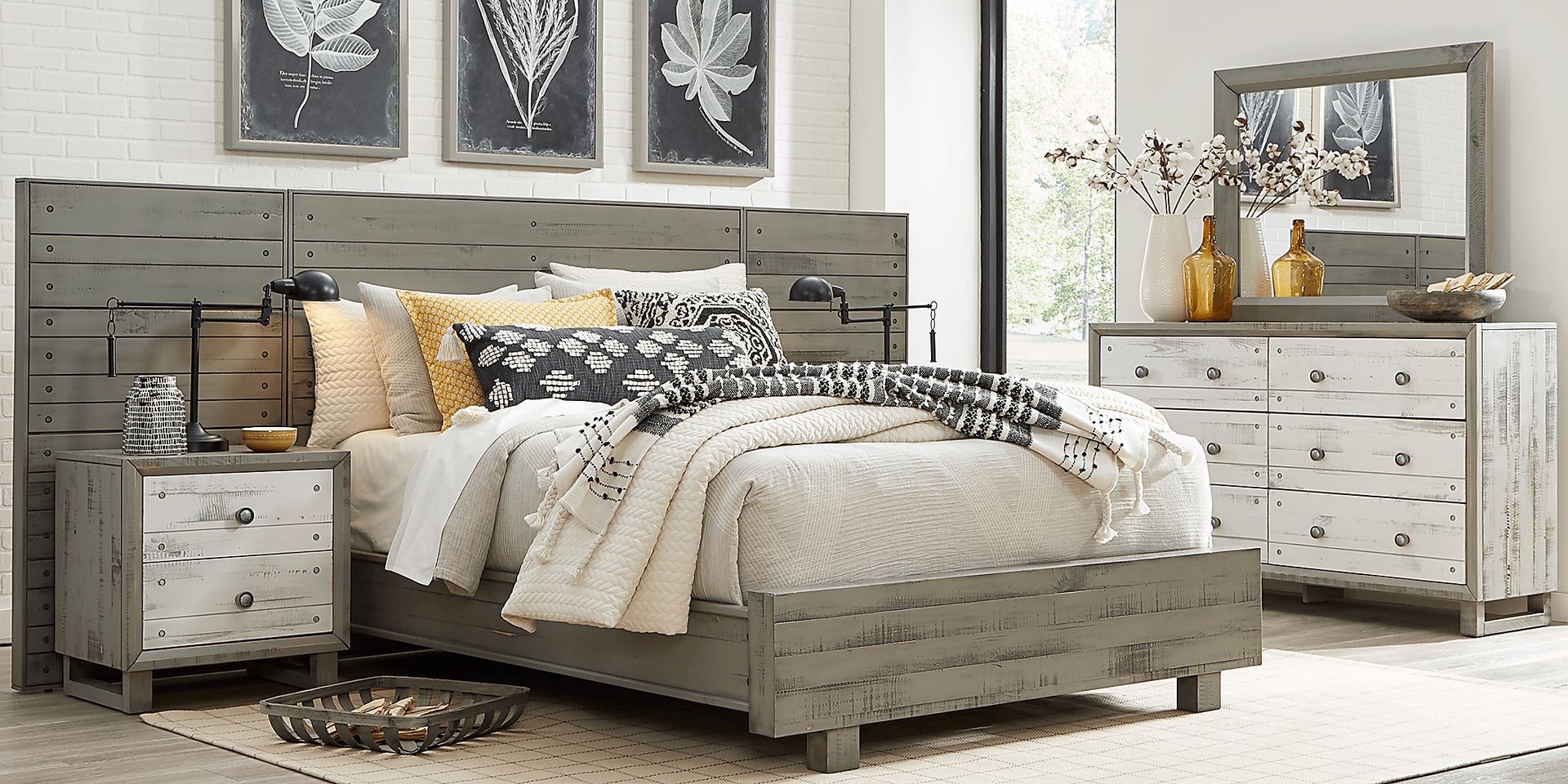 Merriwood Hills Gray 9 Pc Queen Wall Bedroom - Image 2