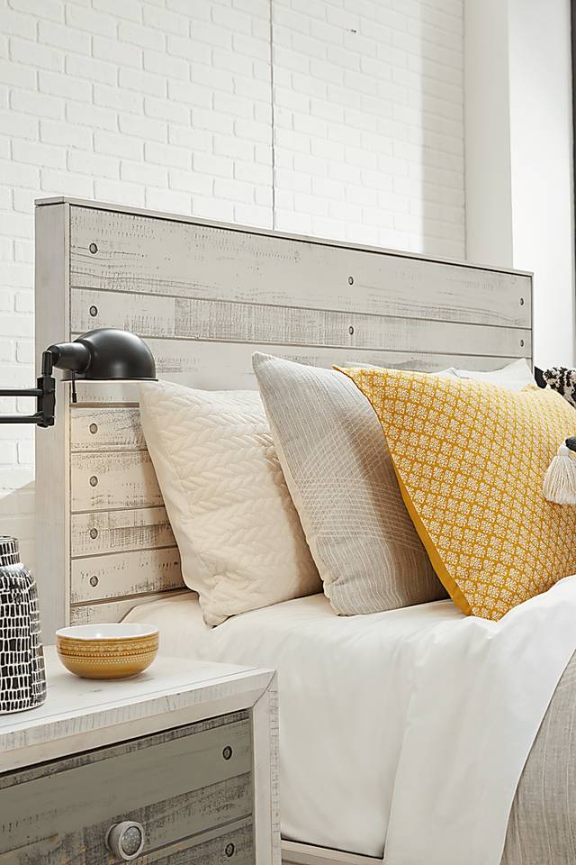 Merriwood Hills White 5 Pc Queen Panel Bedroom - Thumbnail - Image 3