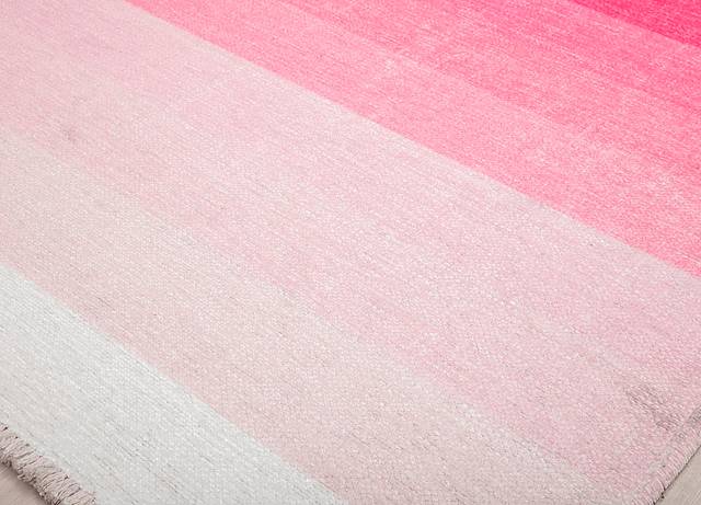 Mershi Pink 5'3 x 7' Rug - Thumbnail - Image 4