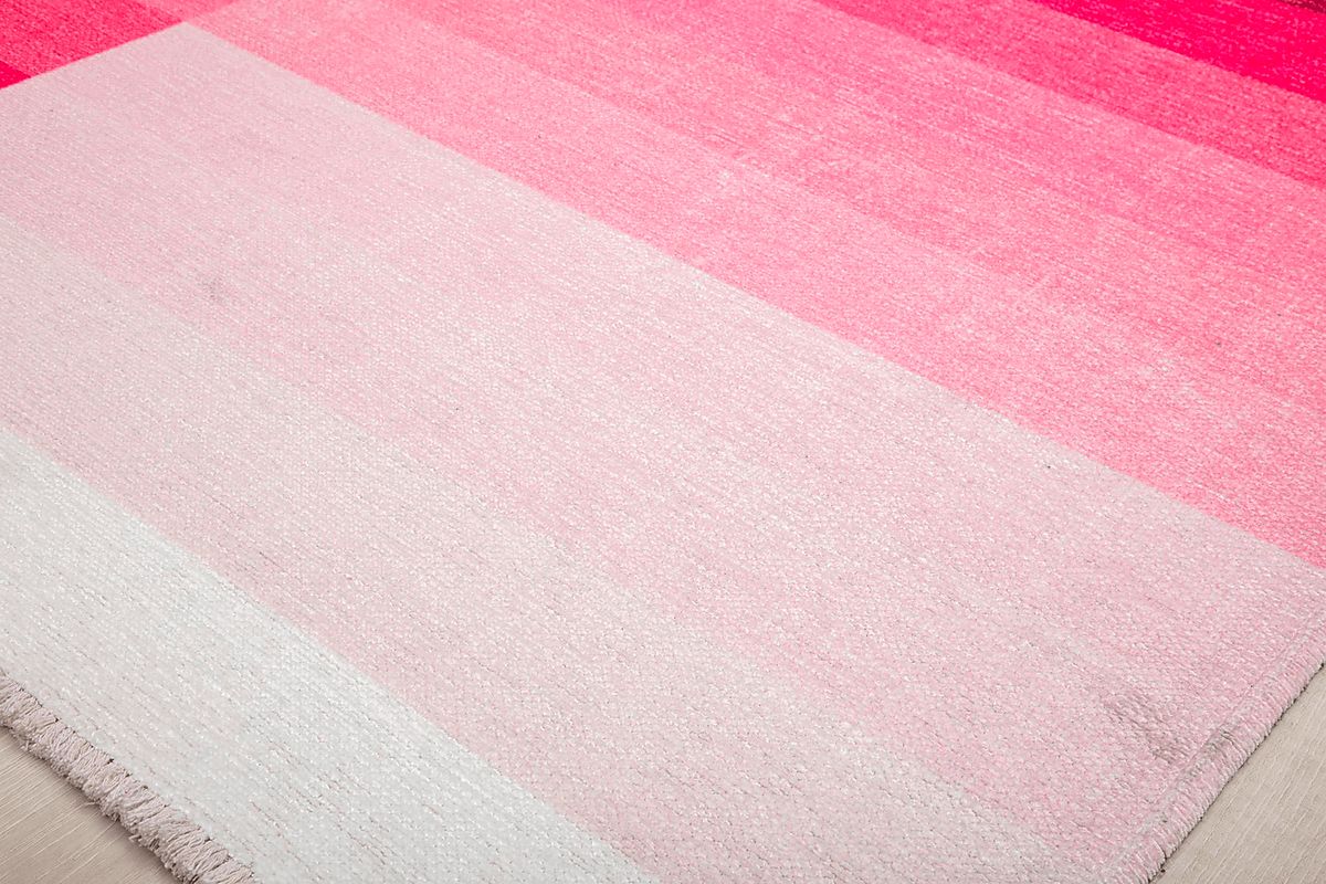 Mershi Pink Rugs | Rooms to Go