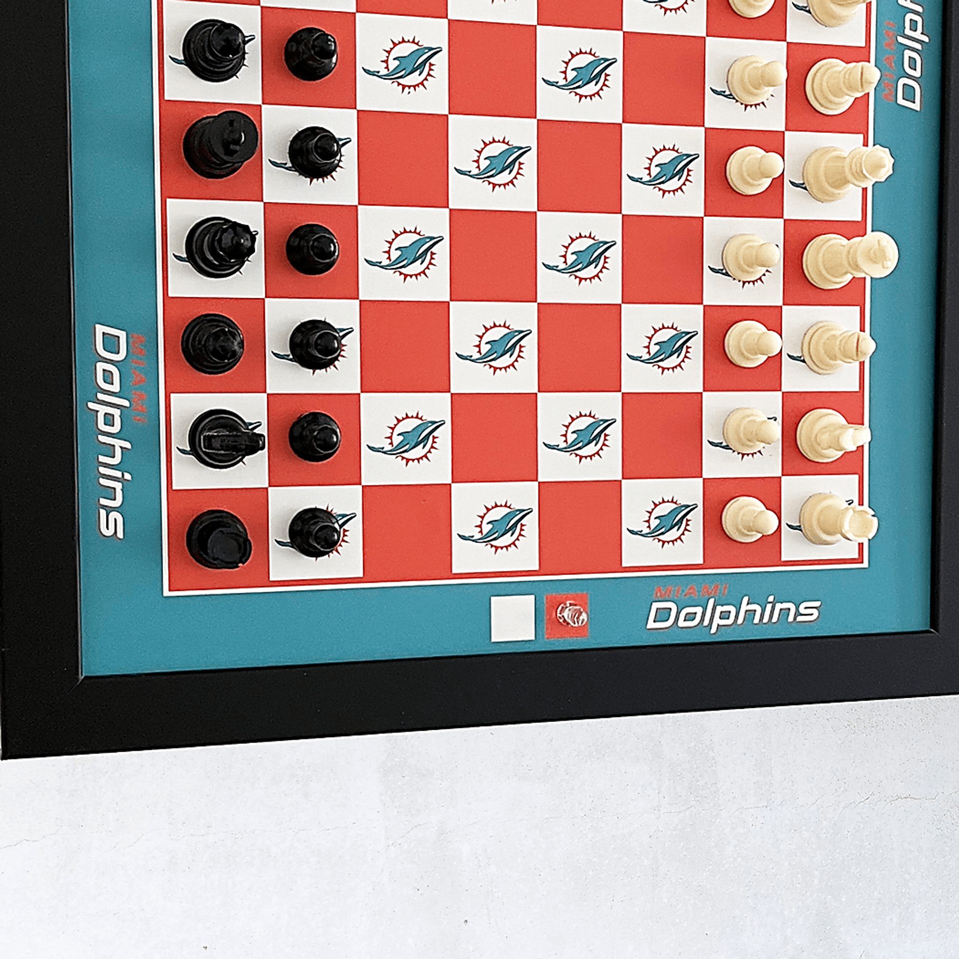 Miami Dolphins Wall Chess Set - Image 4