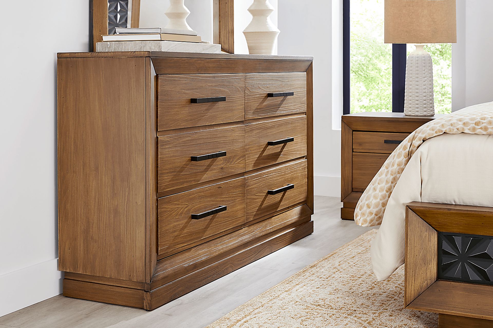 Midnight Jewel Honey Dresser - Image 3