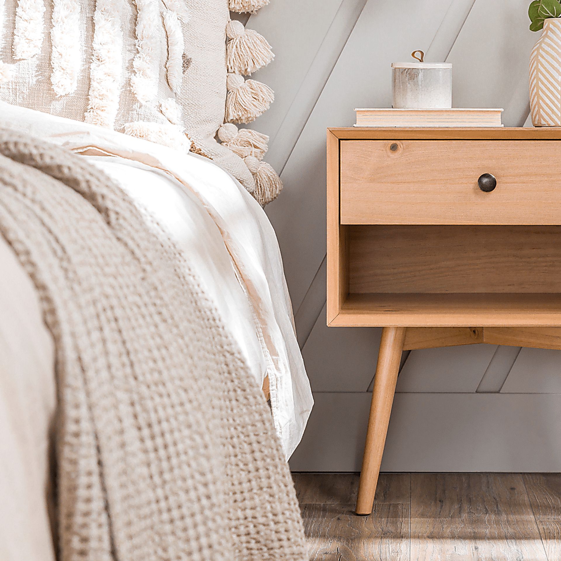 Milaen One Drawer Brown Nightstand - Image 2