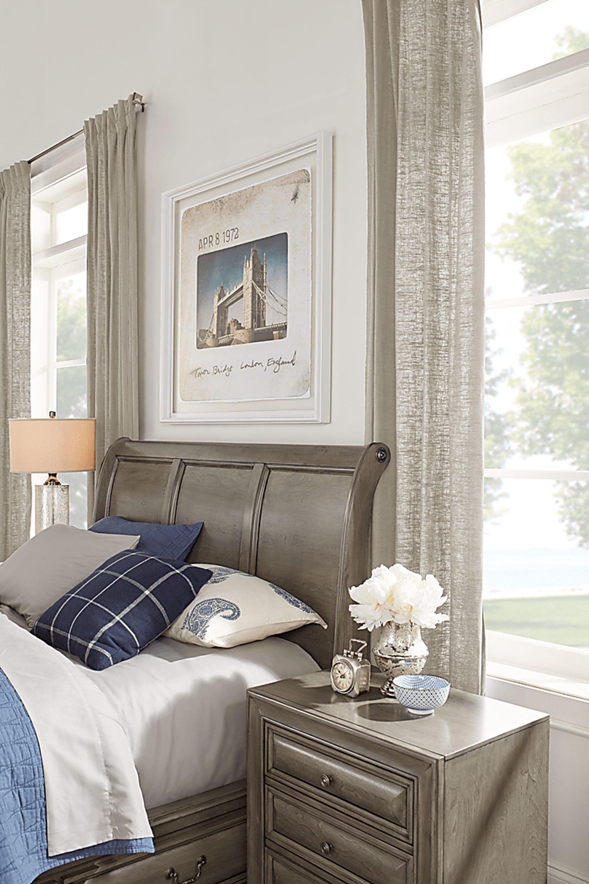 Mill Valley II Gray 5 Pc King Sleigh Bedroom with Storage - Image 6