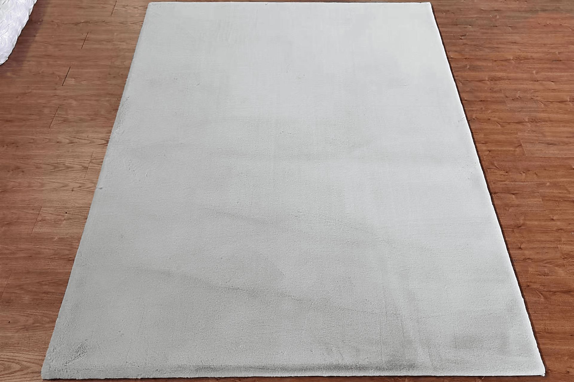 Minky-Moe Plus Gray 7'6 x 9'6 Rug - Image 2