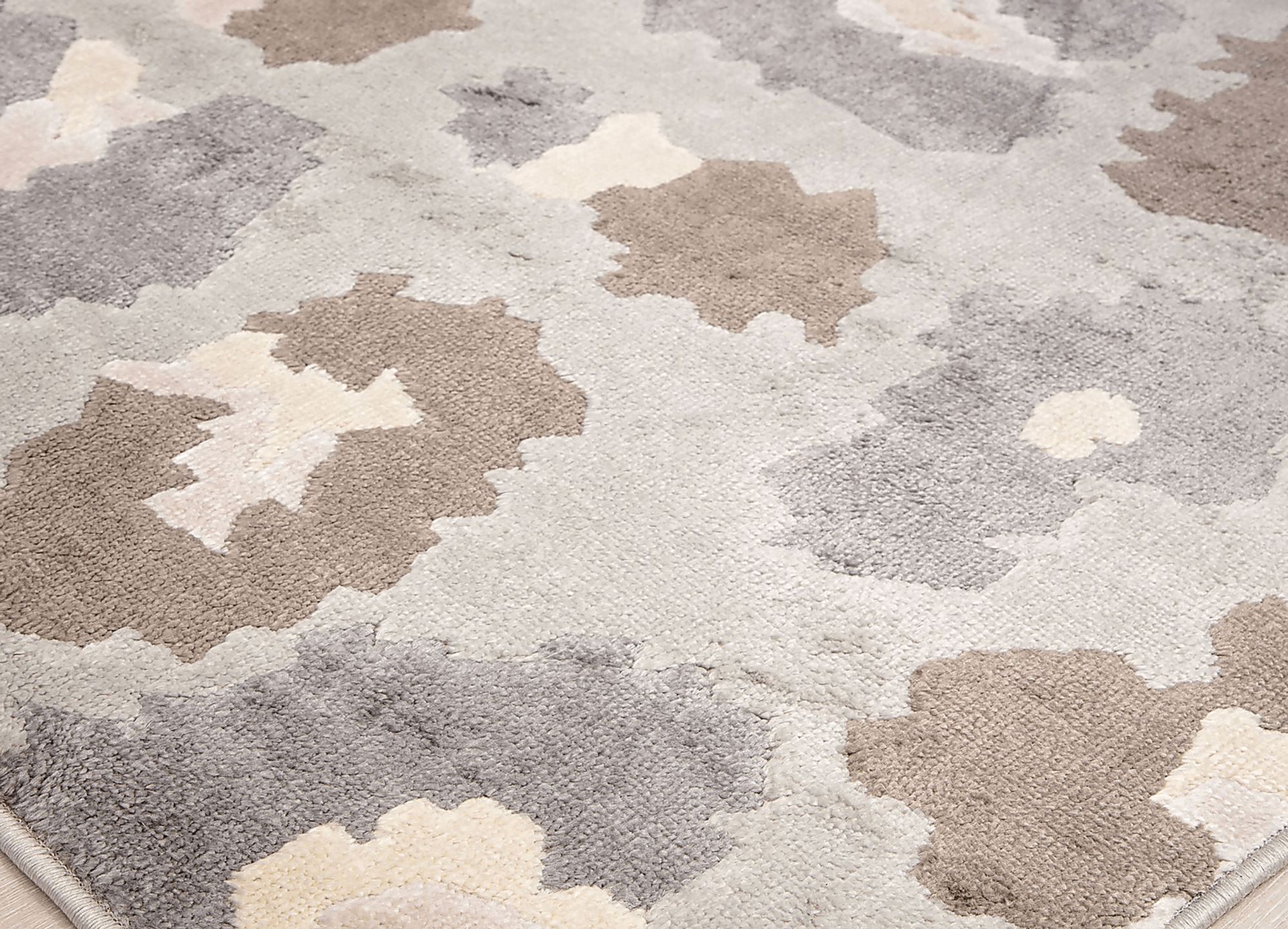 Minoro Gray 5' x 7' Rug - Image 5