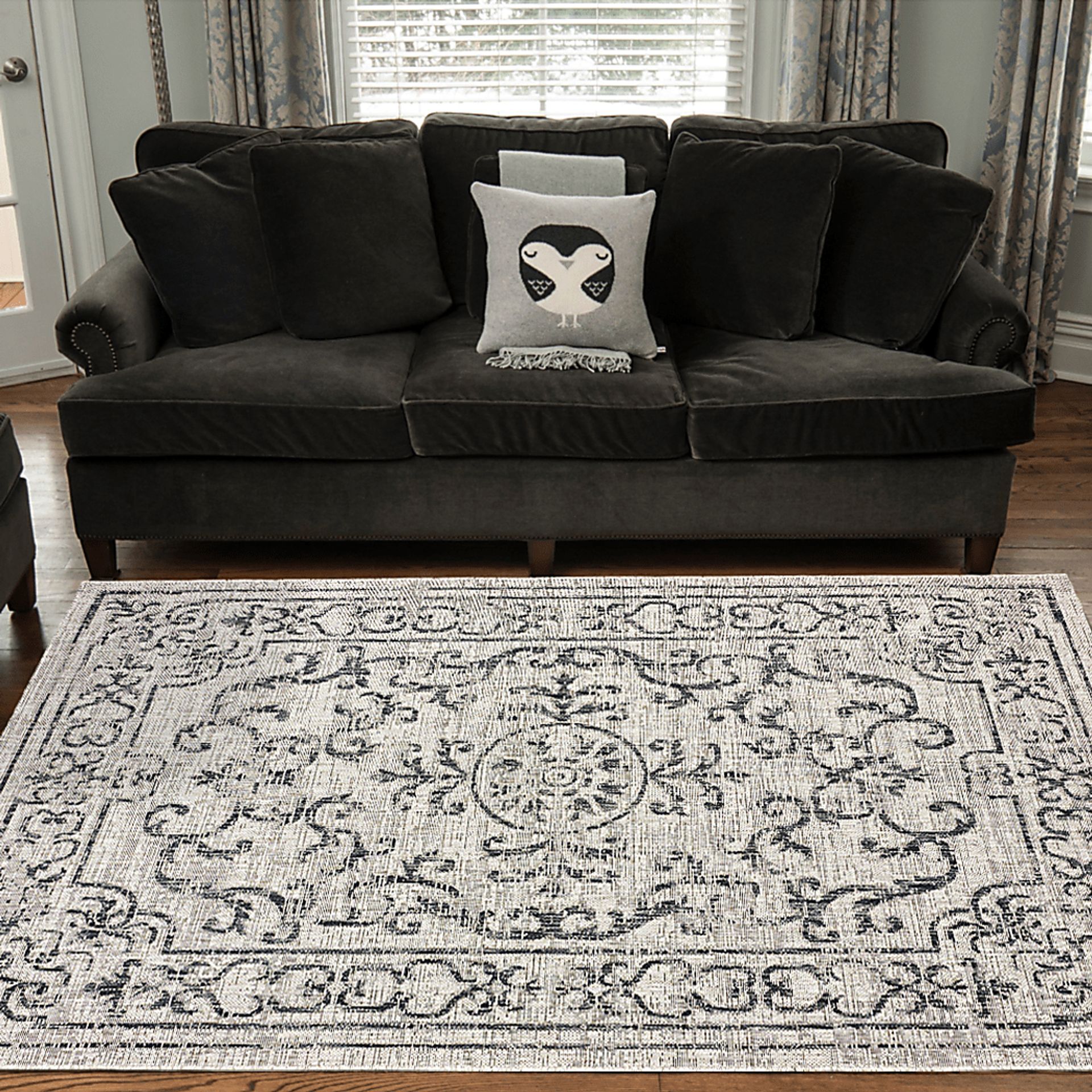 Mirele Black 7' x 5' Indoor/Outdoor Rug - Image 3