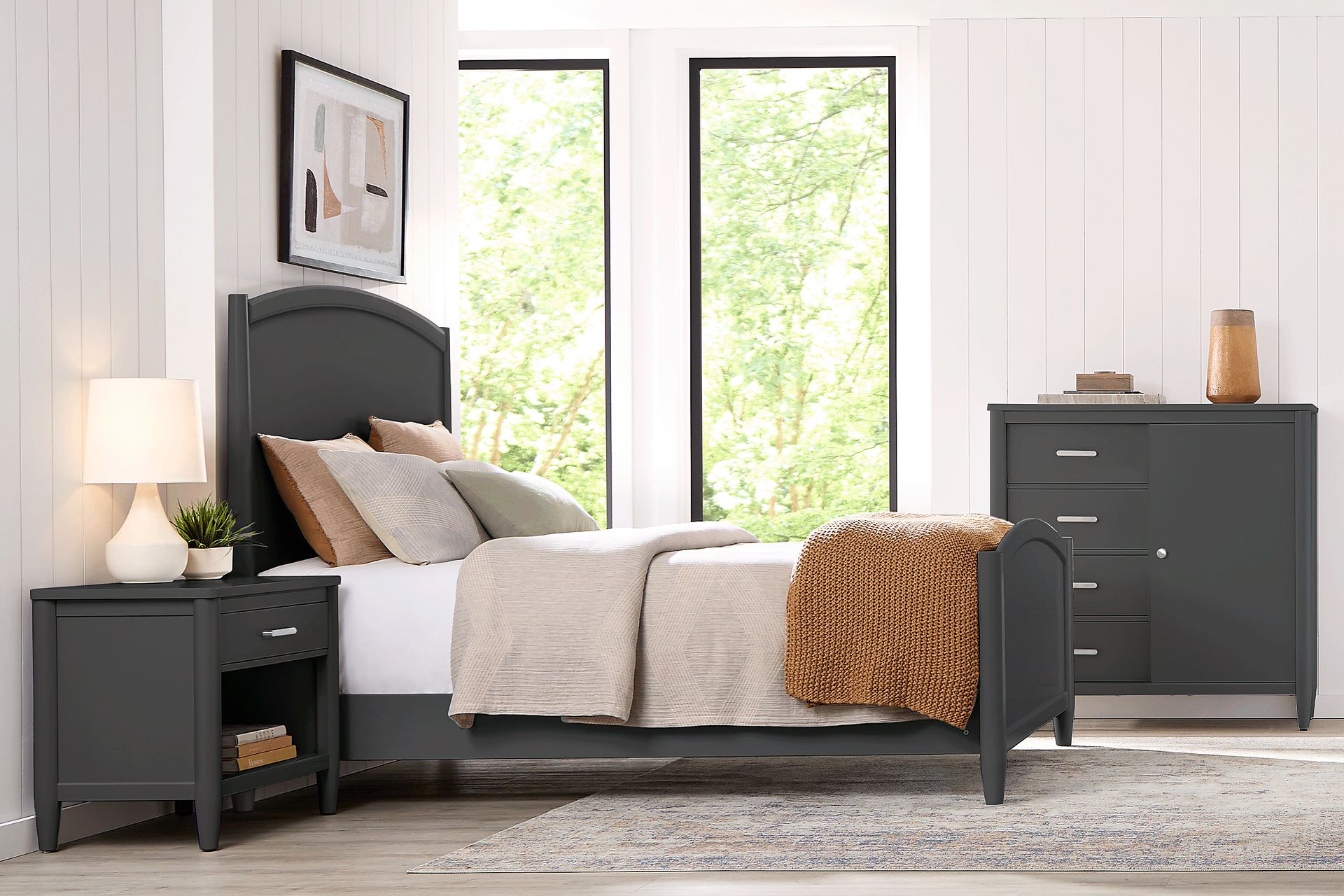Modern Villa Iron Ore 5 Pc King Panel Bedroom - Image 1