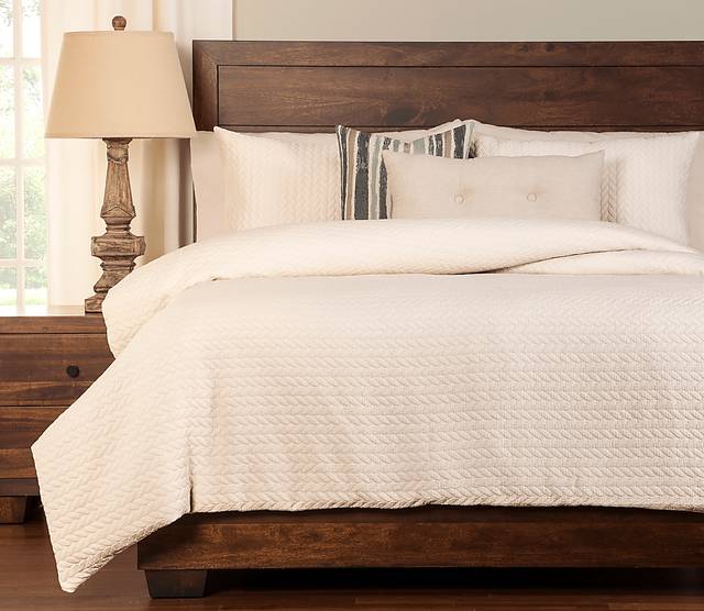 Mohill Shore White 6 Pc King Duvet Set - Thumbnail - Image 1