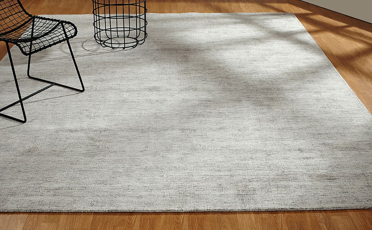 Moncha Light Gray Viscose Rug | Rooms to Go