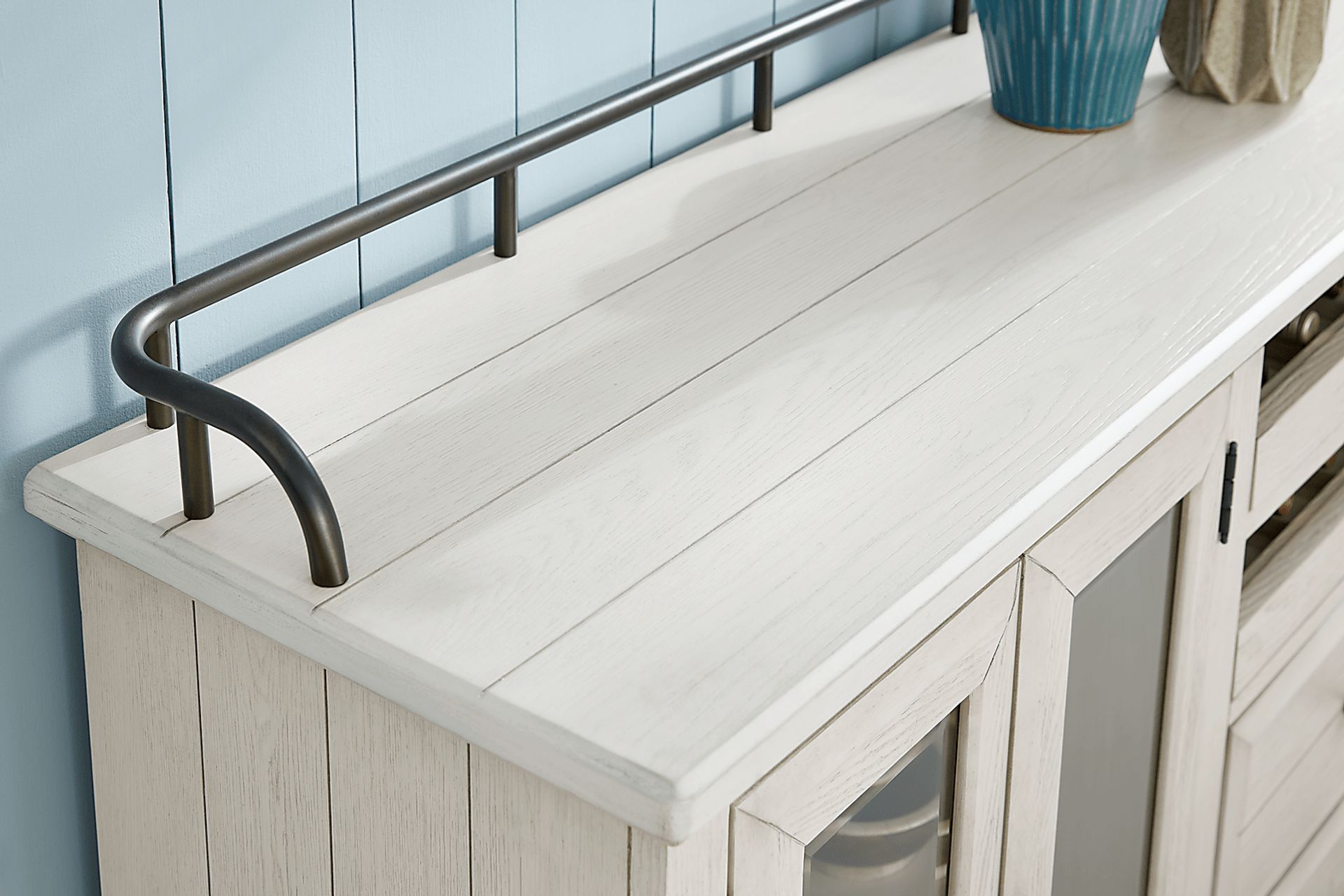 Montana Ridge White Server - Image 4