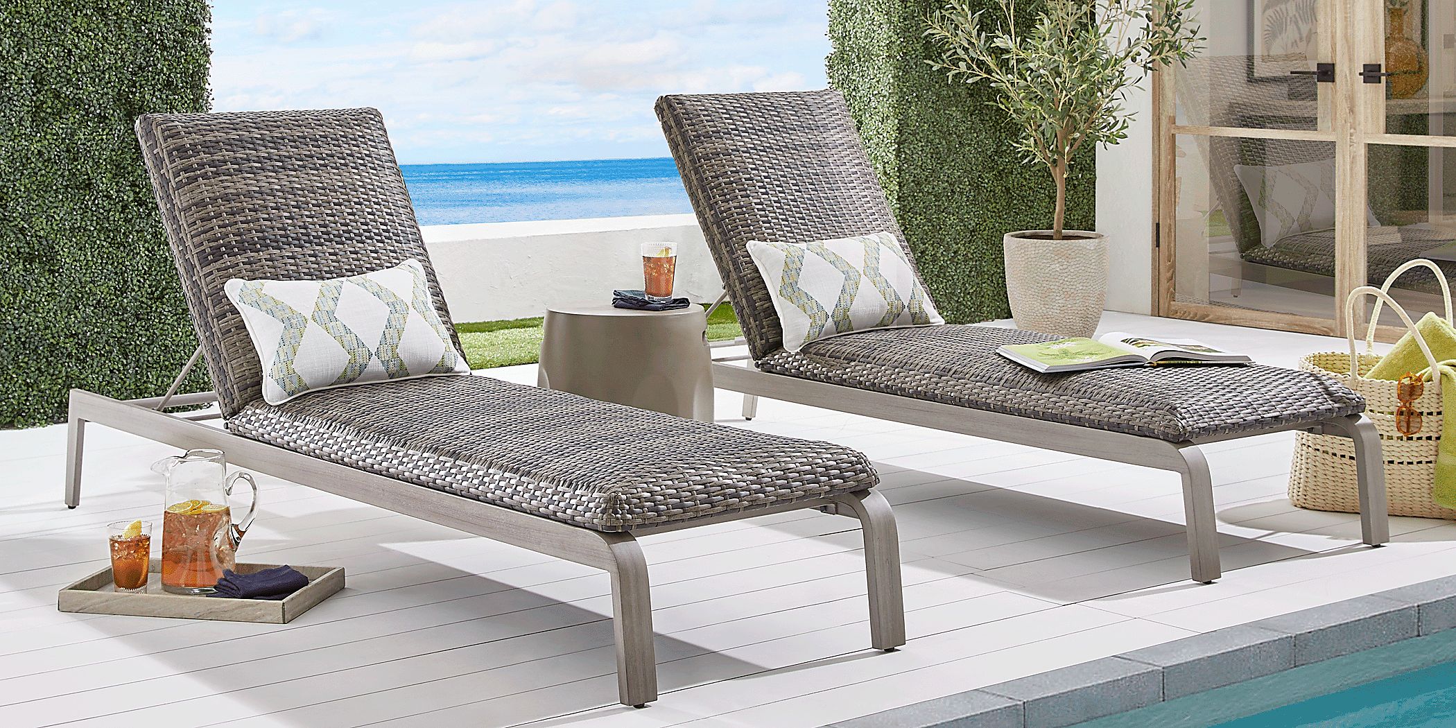 Gray chaise best sale lounge outdoor