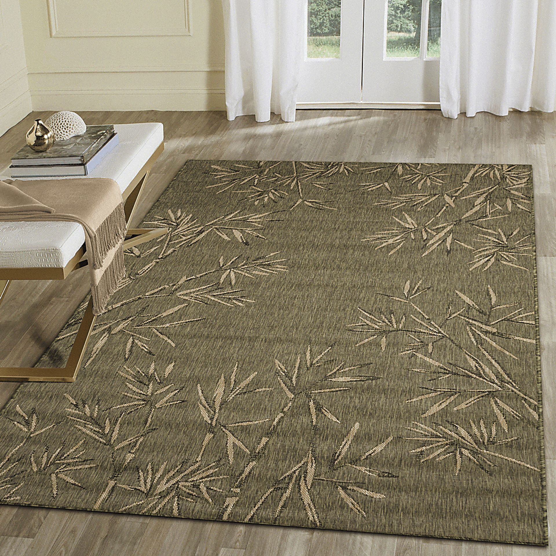 Montdover Green 4'10 x 7'6 Indoor/Outdoor Rug - Image 2