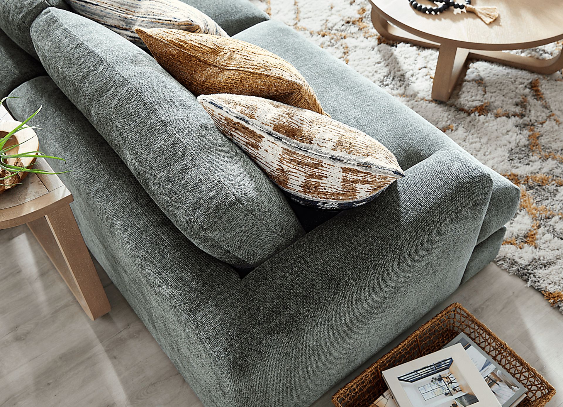 Montecito Charcoal 5 Pc Sectional Living Room - Image 6