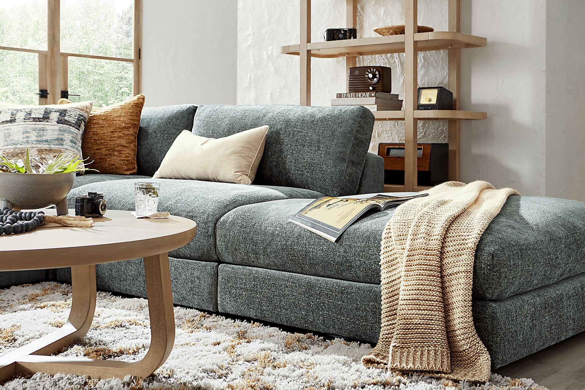 Montecito Charcoal 7 Pc Sectional Living Room - Image 9
