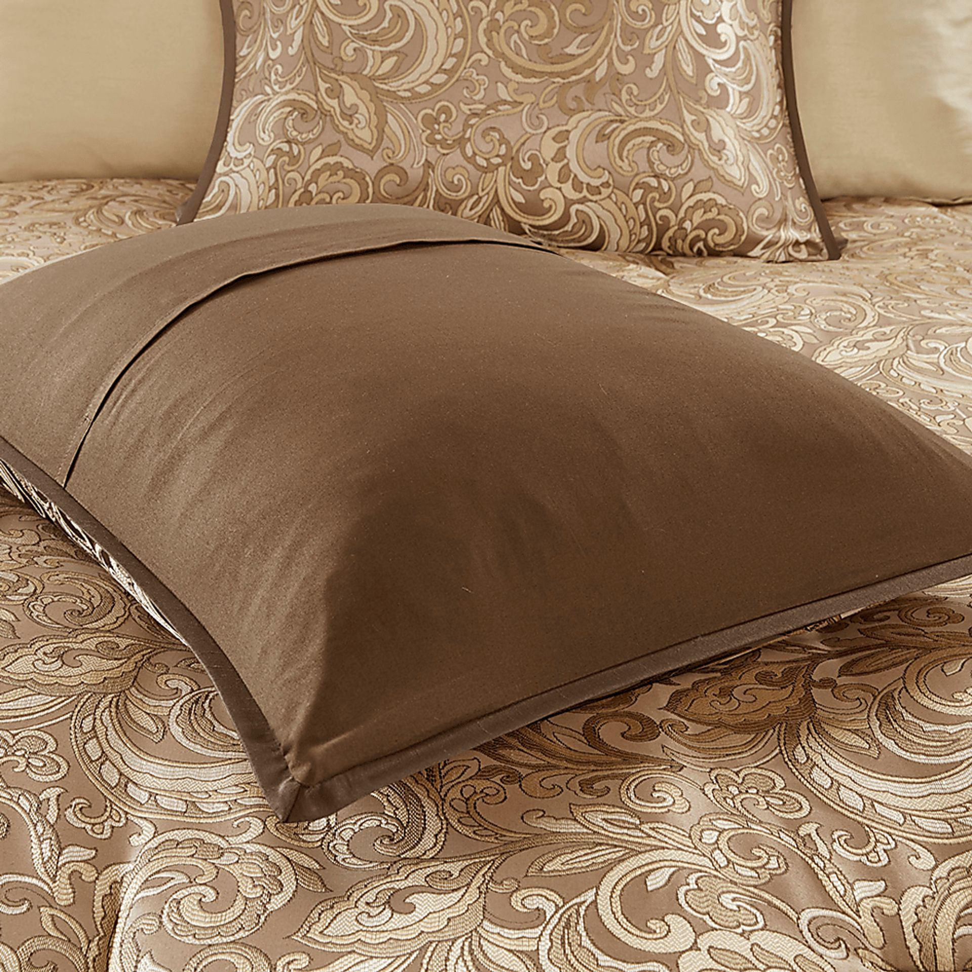 Montegut Brown 24 Pc Queen Bedding Set - Image 7