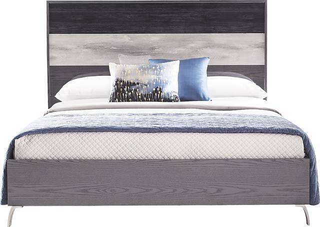 Montella Manor Gray 3 Pc Queen Panel Bed - Thumbnail - Image 1
