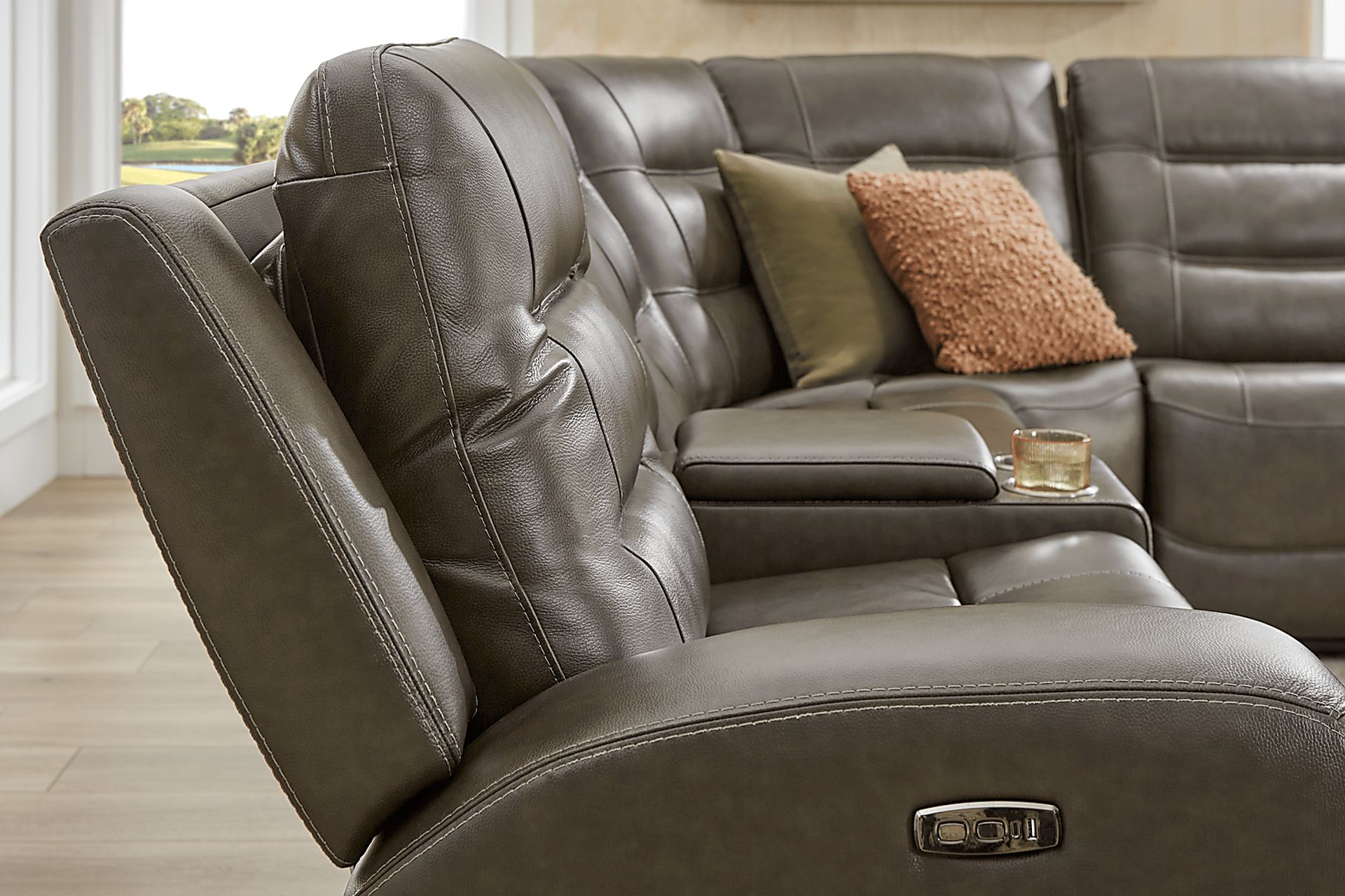 Montero Charcoal Leather 7 Pc Dual Power Reclining Sectional - Image 7