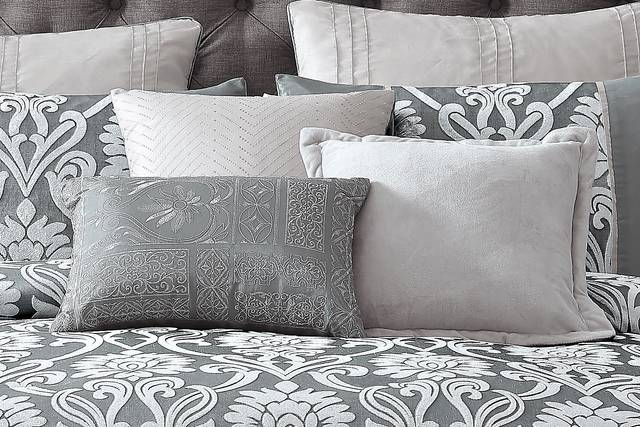 Montmood Gray 10 Pc King Comforter Set - Thumbnail - Image 6