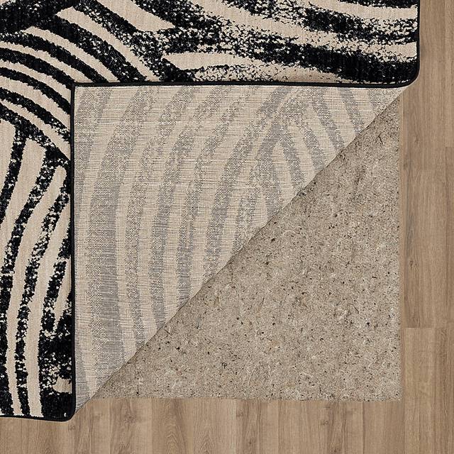 Stacy Garcia Montry Black 5'3 x 7'10 Rug - Thumbnail - Image 6