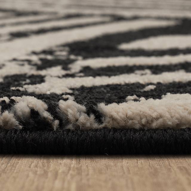 Stacy Garcia Montry Black 5'3 x 7'10 Rug - Thumbnail - Image 8