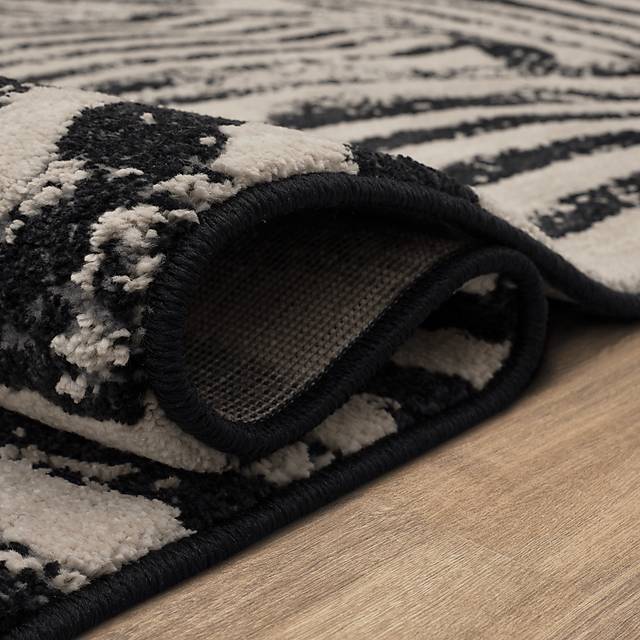 Stacy Garcia Montry Black 5'3 x 7'10 Rug - Thumbnail - Image 9