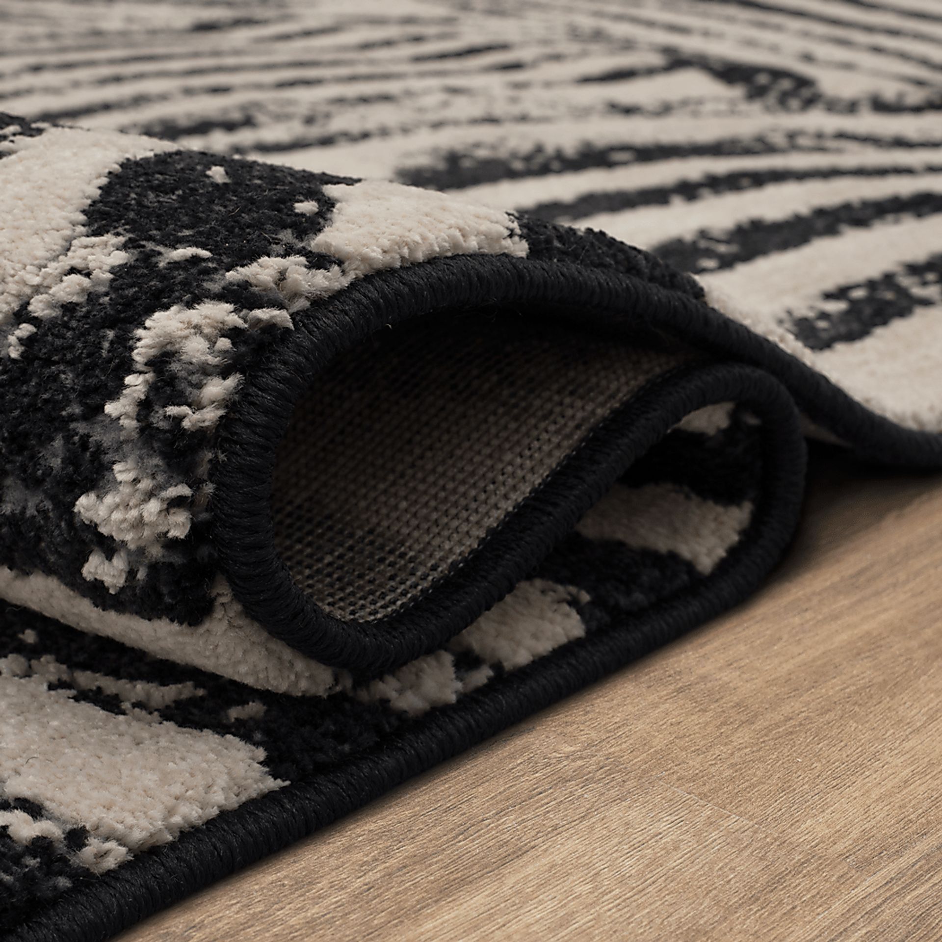 Stacy Garcia Montry Black 8' x 11' Rug - Image 9
