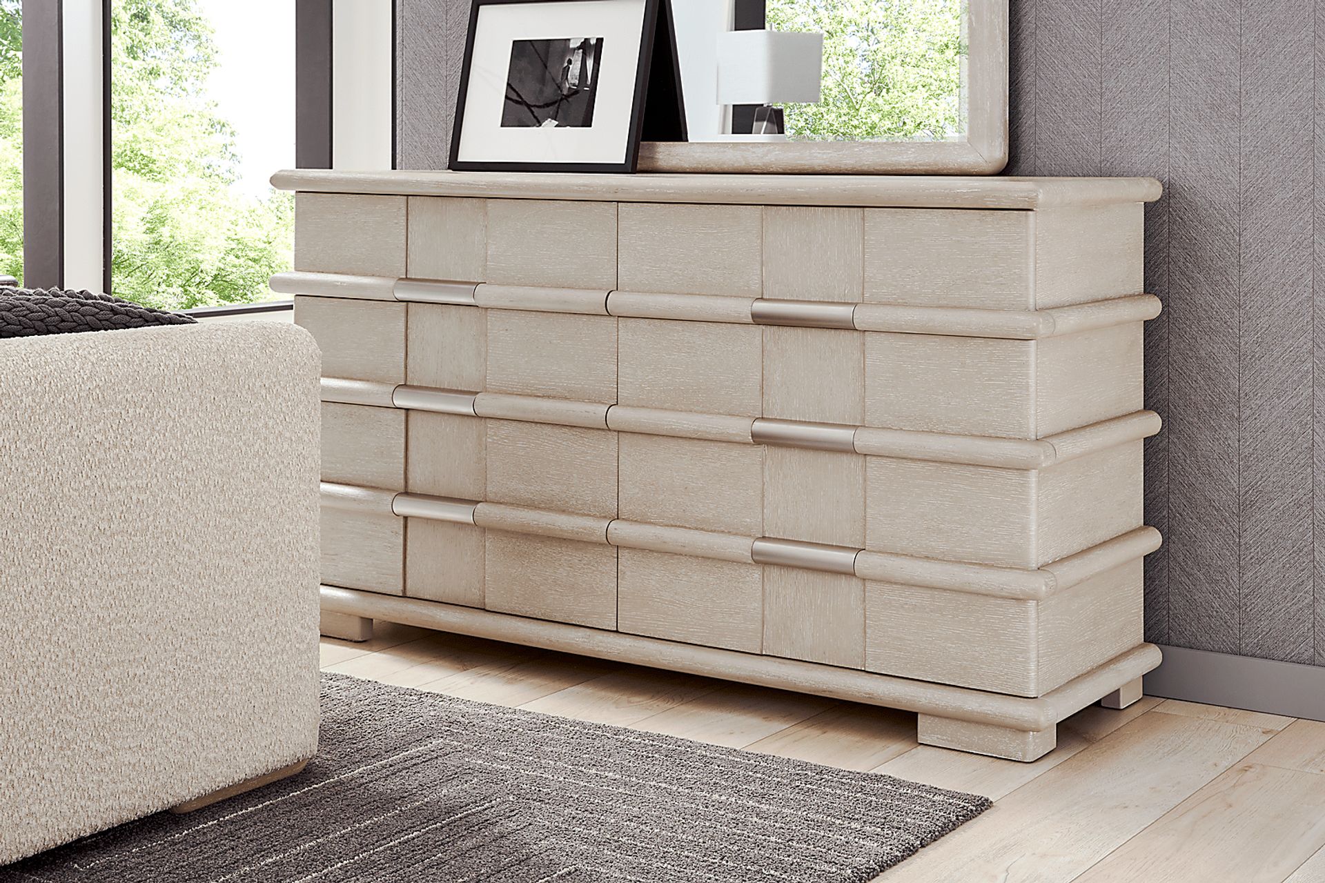 Moreno Stone 5 Pc Queen Upholstered Bedroom - Image 7