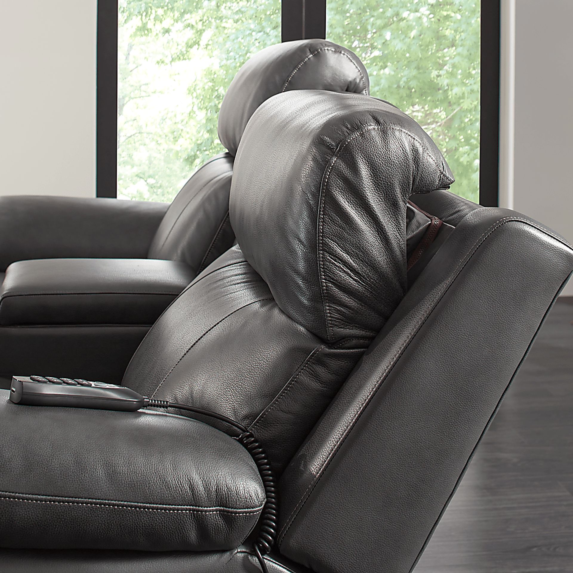 Morisano Gray Leather 5 Pc Triple Power Reclining Living Room with Air Massage - Image 15