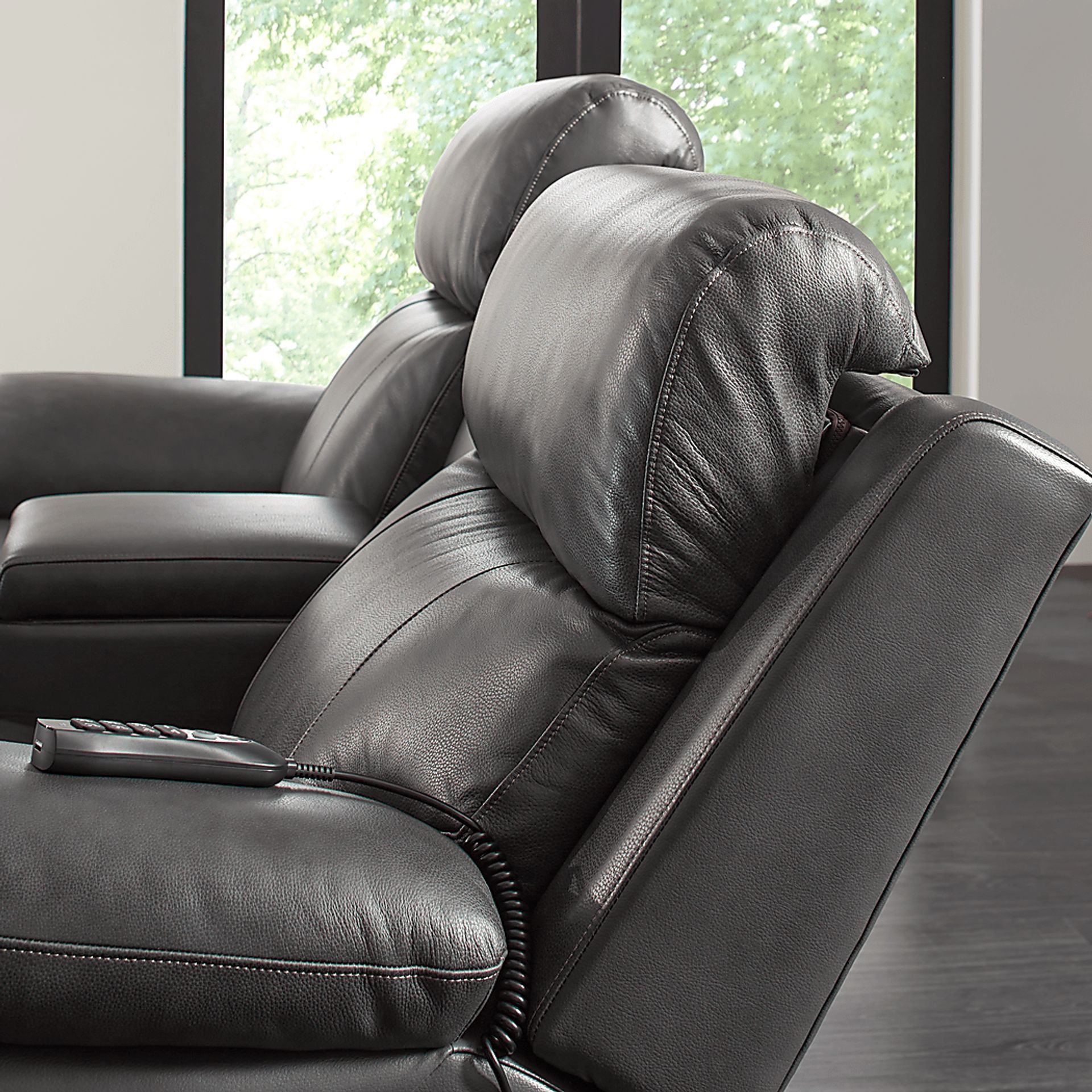 Morisano Gray Leather 5 Pc Triple Power Reclining Living Room with Air Massage - Image 17