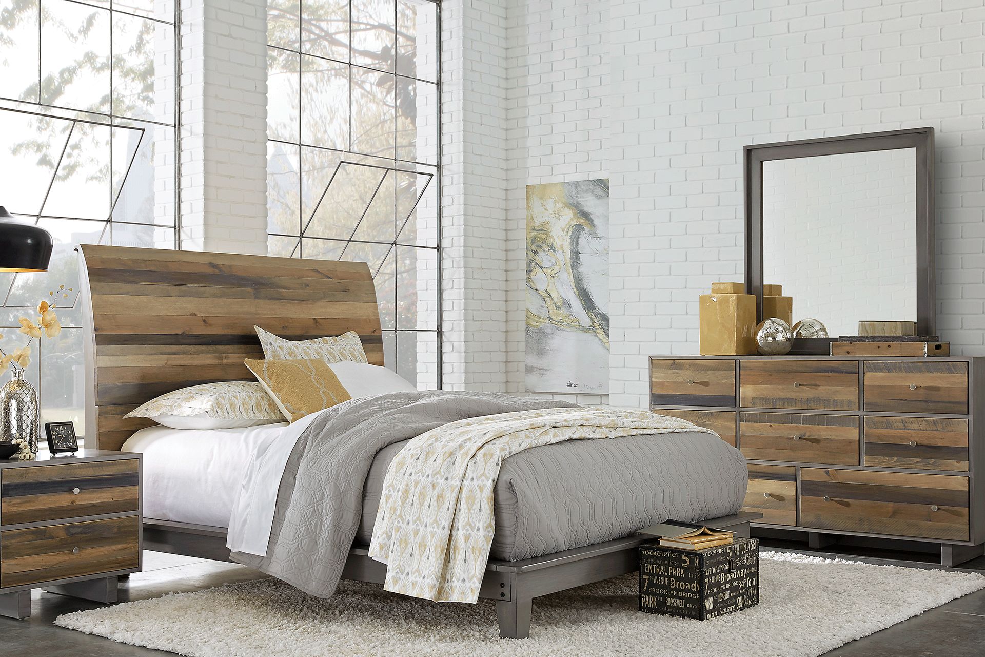 Moss Creek Gray 7 Pc Queen Sleigh Bedroom - Image 1
