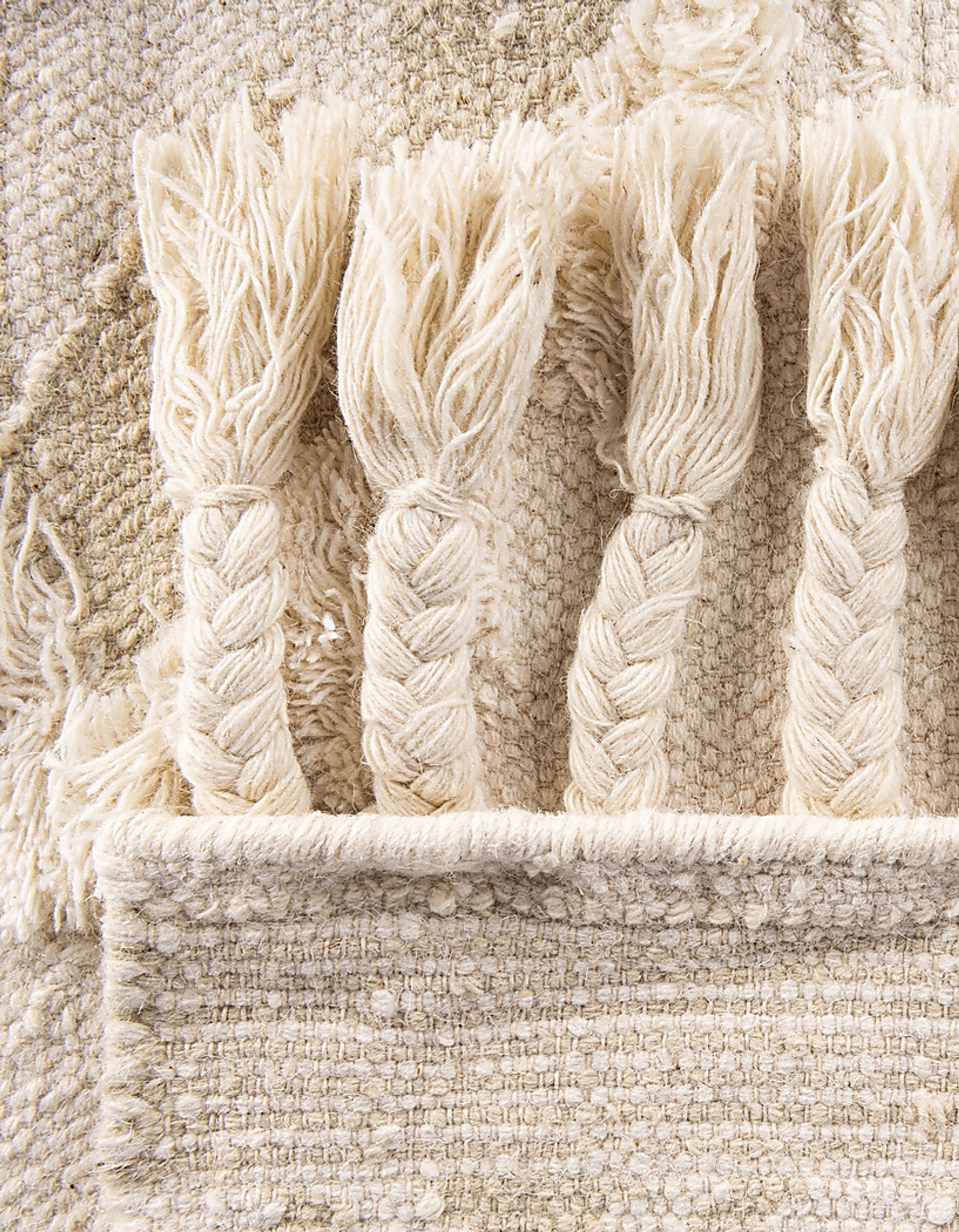 Mulde Cream 9' x 12'2 Rug - Image 6