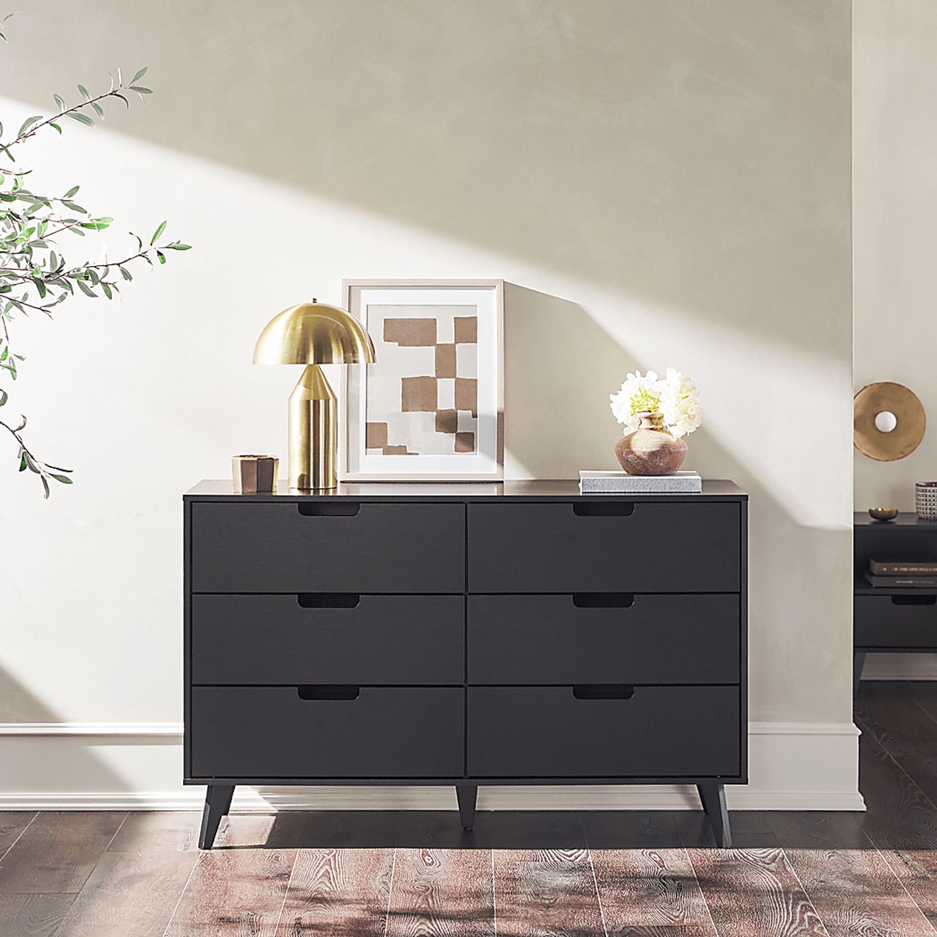 Murylu Black Dresser - Image 3