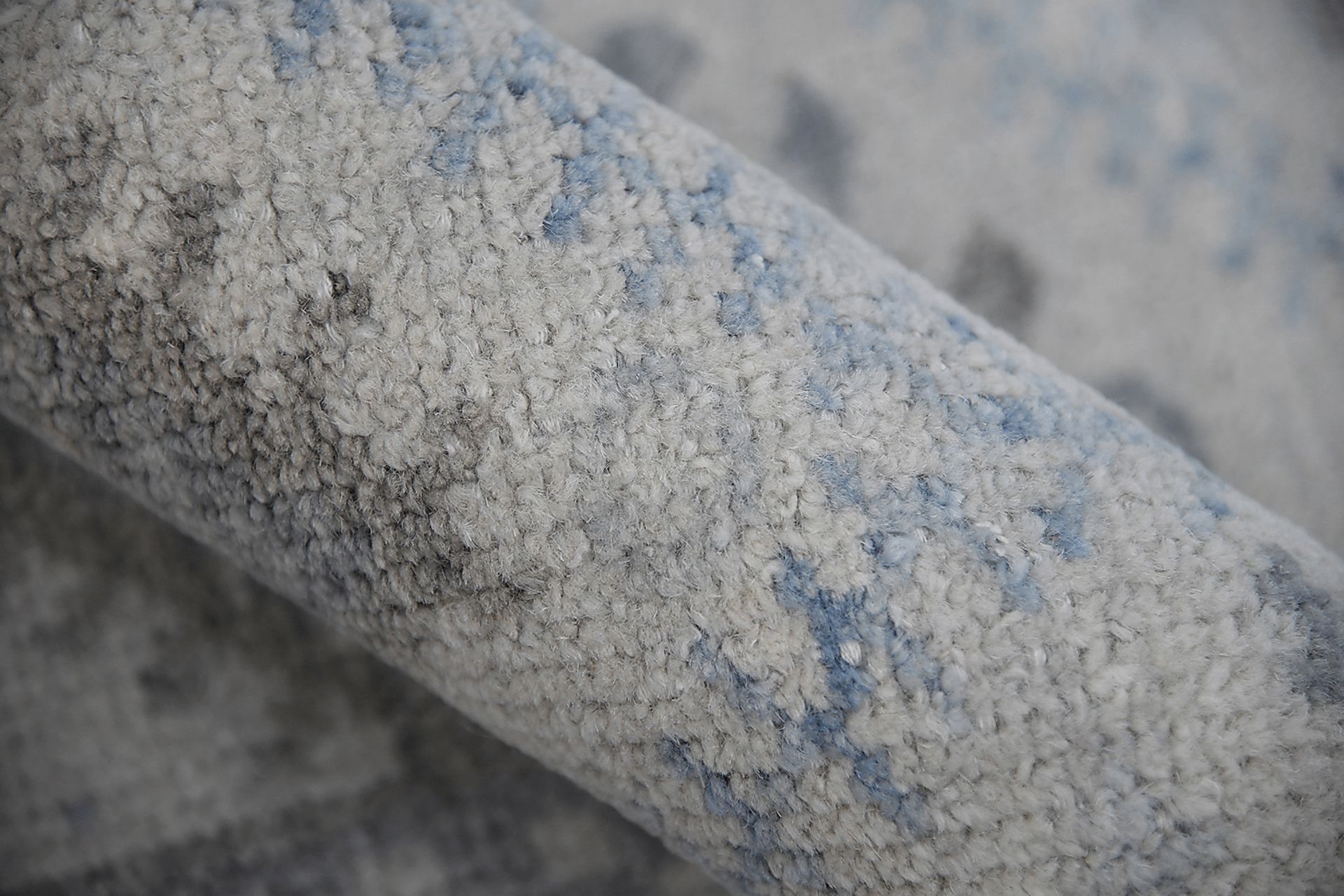 Nabhi Light Gray 9' x 12' Rug - Image 4