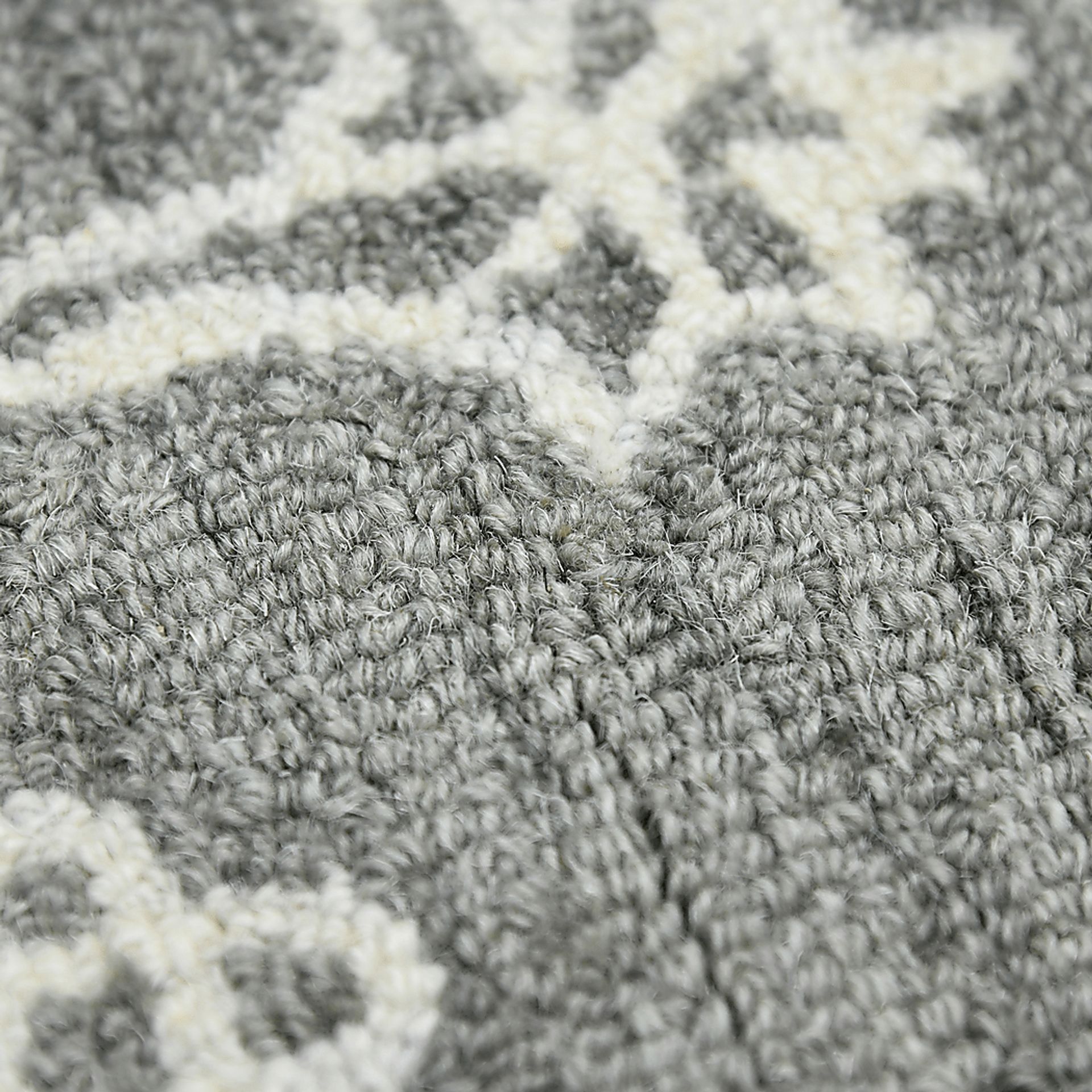 Nadra Gray 7'6 x 9'6 Rug - Image 4