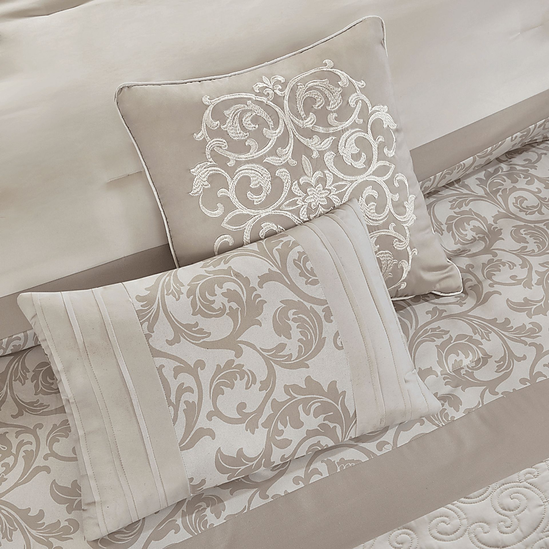 Nalianna Beige 8 Pc Queen Comforter Set - Image 2