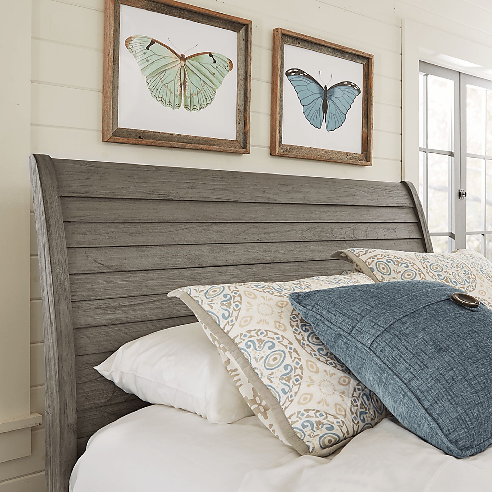 Nantucket Breeze Gray 7 Pc Queen Sleigh Bedroom - Image 4