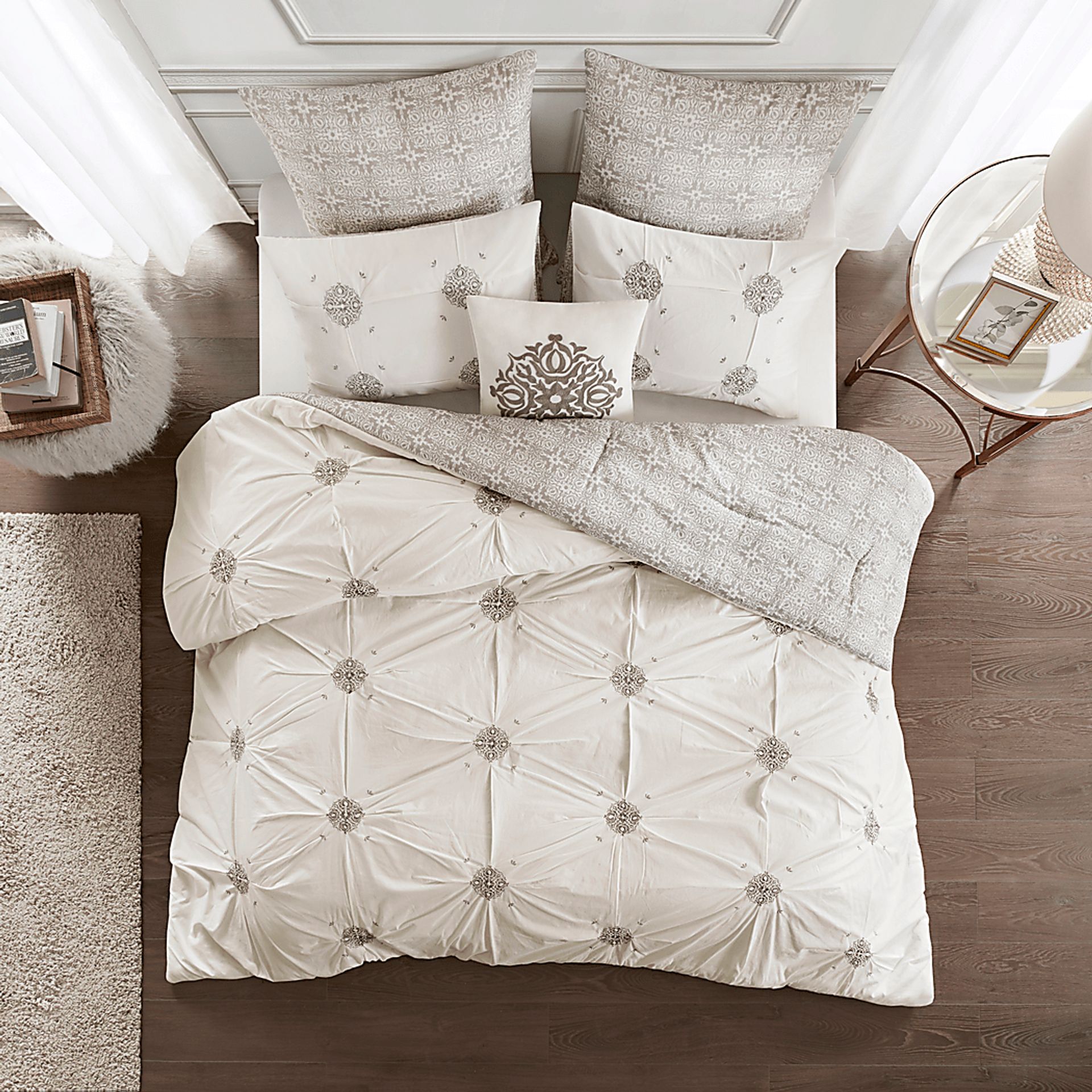 Nasworthy Ivory 6 Pc Full/Queen Comforter Set - Image 2
