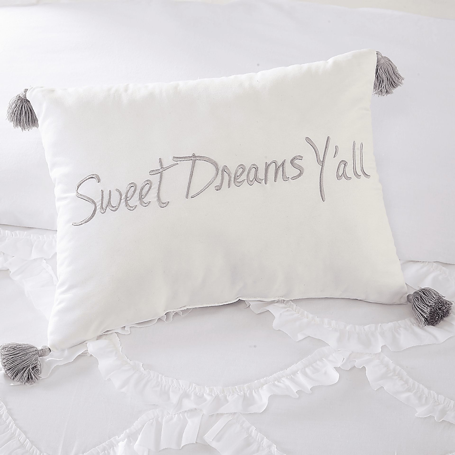 Nathaira White 4 Pc King Comforter Set - Image 8
