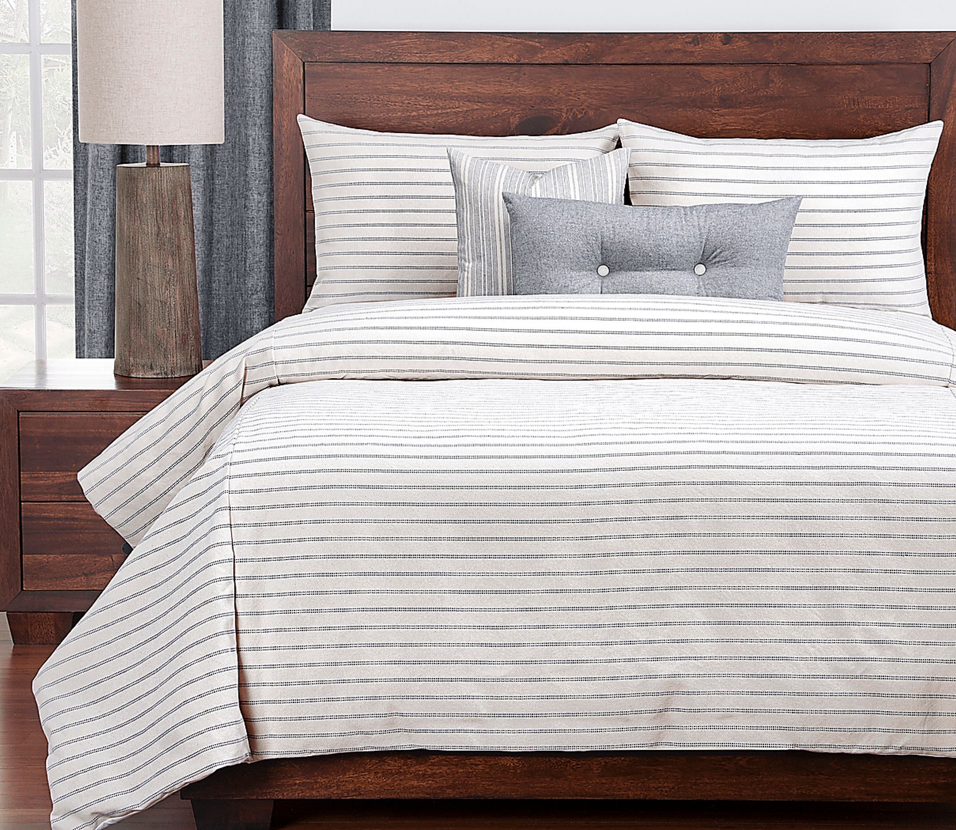 Navan Pointe Ivory 6 Pc Queen Duvet Set - Image 1