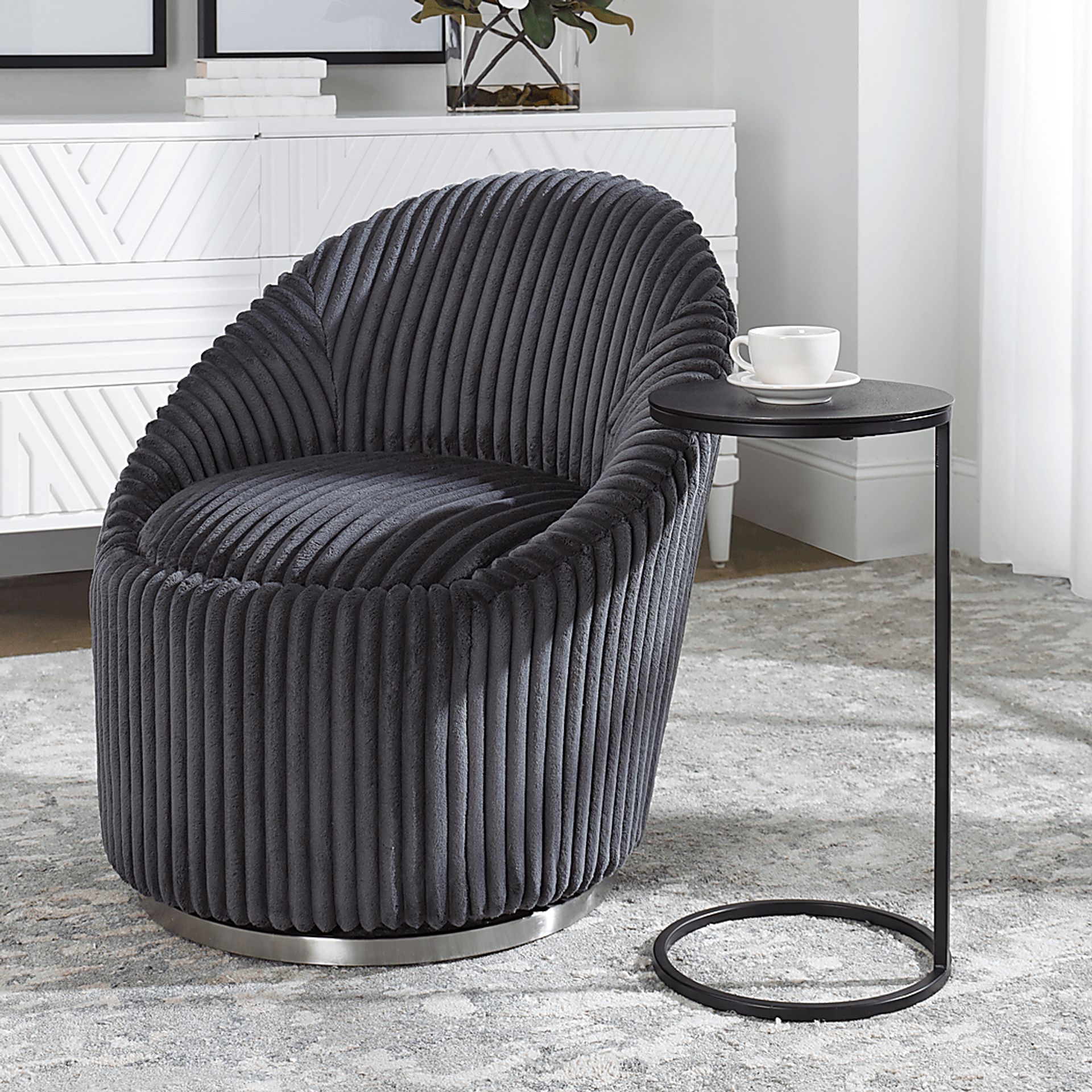 Navika Black Accent Table - Image 2