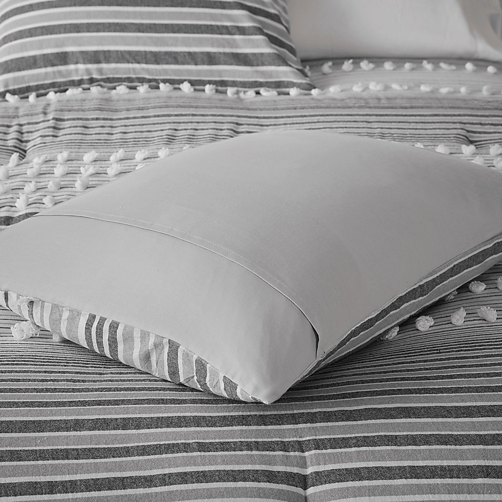 Neha Gray 5 Pc King Comforter Set - Image 7