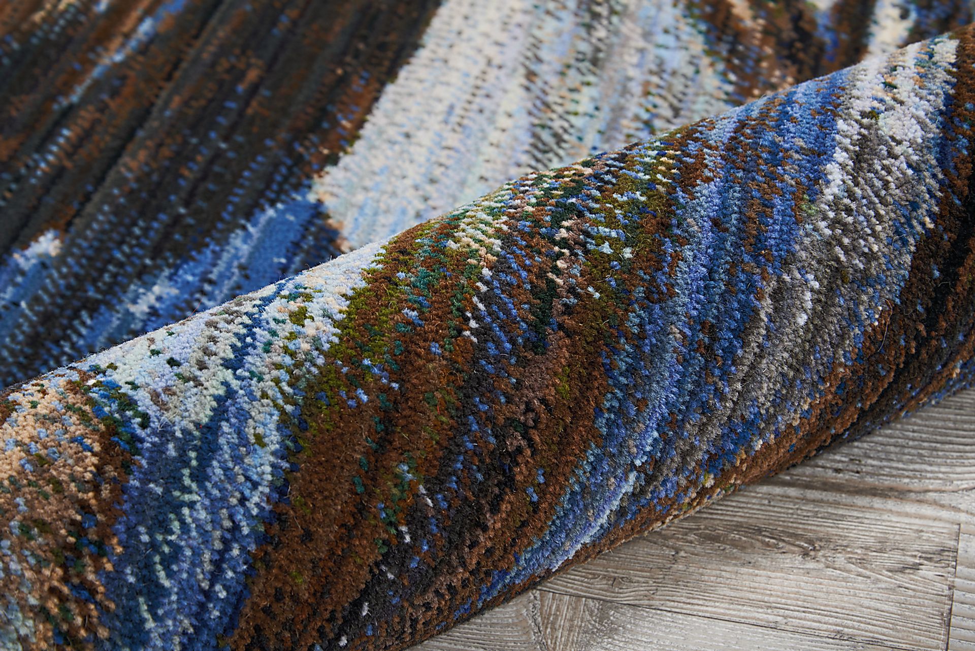 Nelwin Blue 5'6 x 8' Rug - Image 3