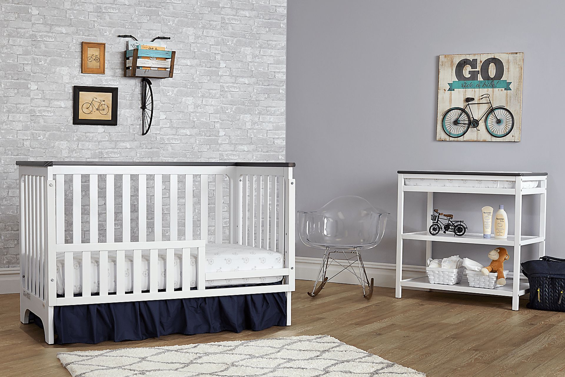 Neville White Crib - Image 6