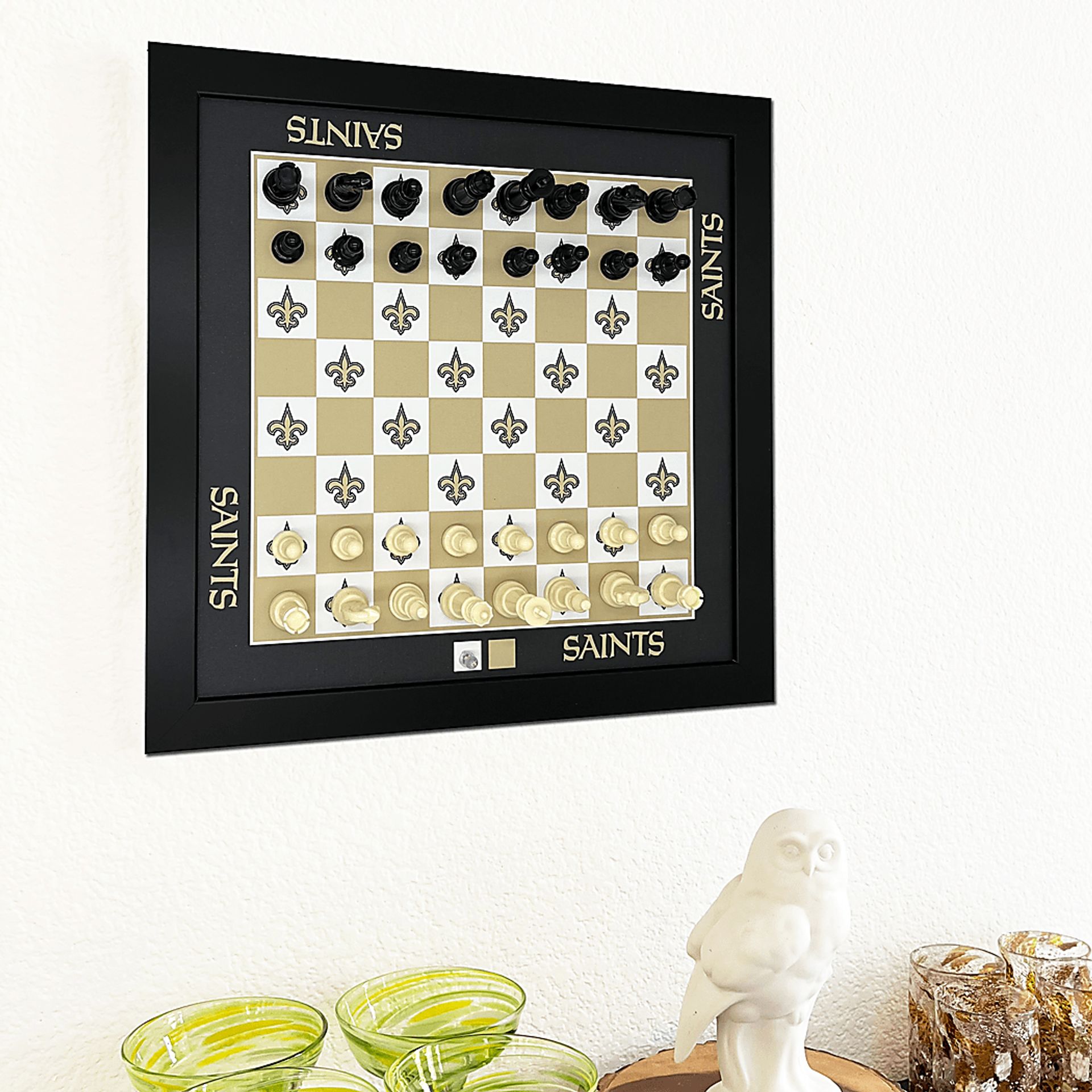 New Orleans Saints Wall Chess Set - Image 2